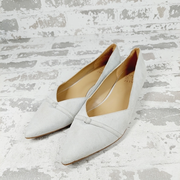 Naturalizer Women's Flats in Light Gray - Picture 2 of 14